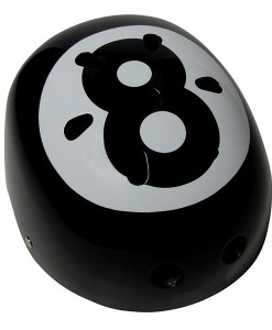 Helm "Die schwarze 8" von kiddimoto auf www.mina-lola.com