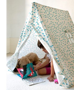 Kinderzelt mit Schwalben auf www.mina-lola.com