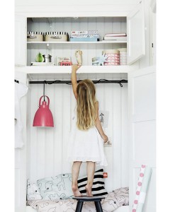 Metall Hängelampe auf www.mina-lola.com in pink