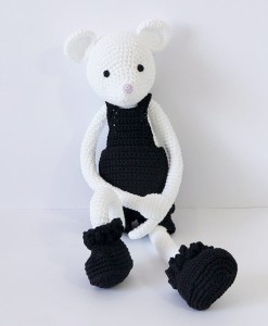 MR. WHITE auf www.mina-lola.com von leggybuddy