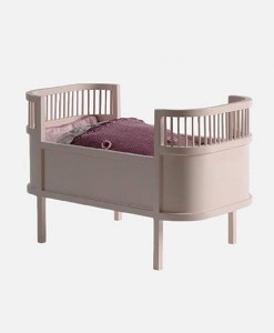 Puppenbett Rosaline rose auf www.mina-lola.com von smallstuff