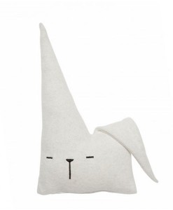 Kuschelkissen mit Schlappohr auf www.mina-lola.com von fabelab