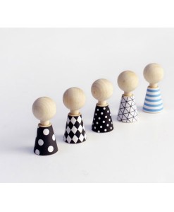 Holzpuppen Modern auf www.mina-lola.com von Rock und Pebble