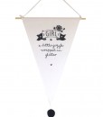 Baumwollfahne GIRL auf mina-lola.com von A little lovely company