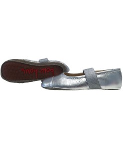 Lederhausschuhe silber auf mina-lola.com von Pom Pom