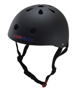 Helm schwarz matt auf mina-lola.com von kiddimoto