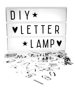 Lightbox A4 auf mina-lola.com von A little lovely company