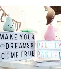 Lightbox A4 auf mina-lola.com von A little lovely company