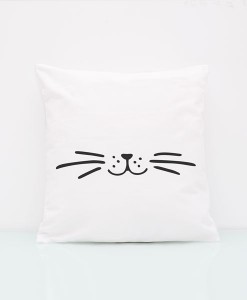 Kissen Schnurr auf mina-lola.com von Eulenschnitt