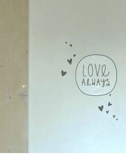 Wandsticker Love always auf mina-lola.com von Alittlelovely company