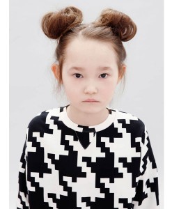 SPACE INVADERS Sweater auf mina-lola.com von Little Man Happy