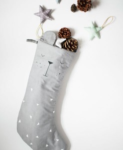 Christmas Stockings Bear auf mina-lola.com von Fabelab