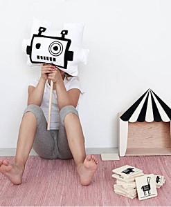 Kissen Roboter weiß auf mina-lola.com von ohh noo